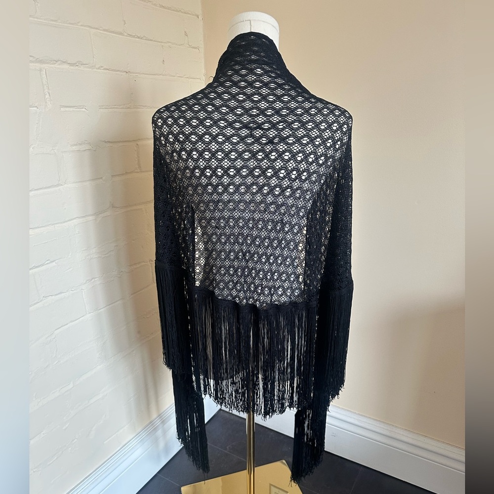 Black Fringe Lace Shawl